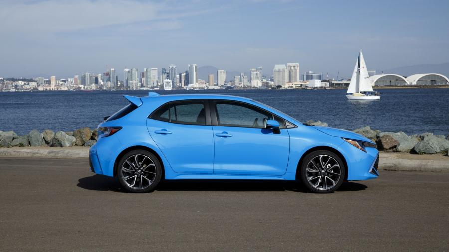  Toyota Corolla XSE Hatchback 2018 года  (NA) (фото 59 из 88)